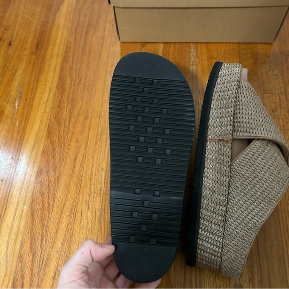 NEW ROAM CROSS STACK RAFFIA PLATFORM SANDALS NATURAL Size 12 - Picture 6 of 10